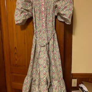 Karlie maxi dress, button up front, tie belt size L nwt